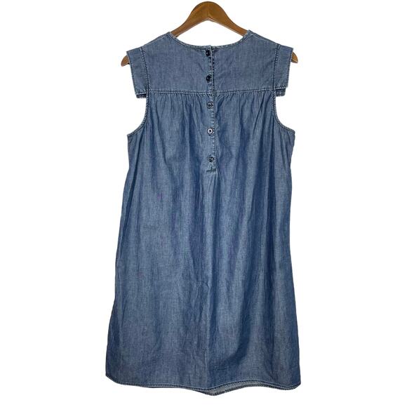 Creeks | Dark Chambray Sleeveless Pleated Knee Length Shift Dress - Picture 2 of 7